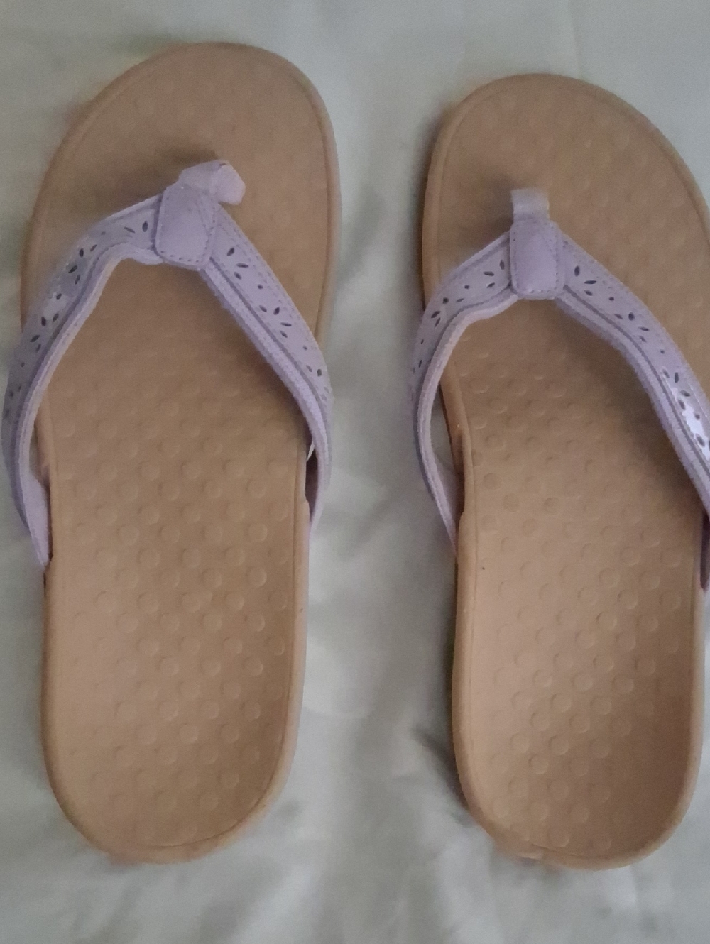 Vionic Lavender and Tan Women's Thong Sandals
